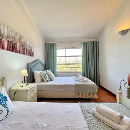 Colors With Pool By Homing *