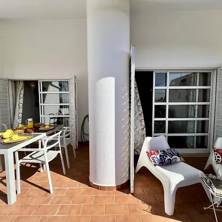 Colors With Pool By Homing Apartamento *